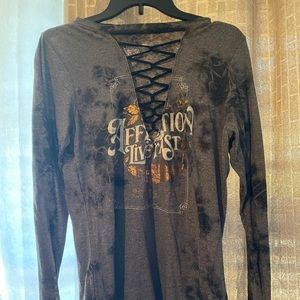 Center Cut Out Long Sleeve
